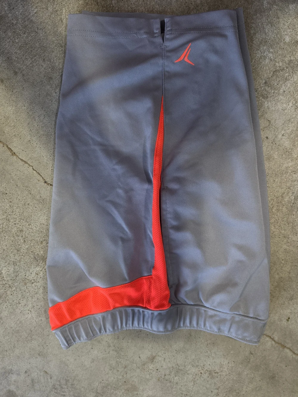 Old Navy Active Boys Medium Gray Neon Orange Athletic Basketball Shorts